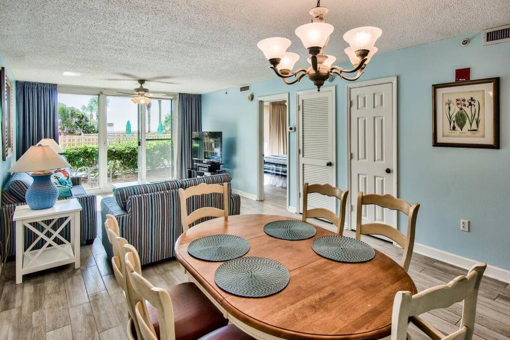 Pelican Beach Resort-Walkout Unit-On The Beach Destin Esterno foto