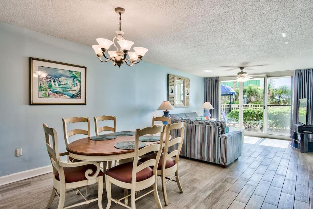 Pelican Beach Resort-Walkout Unit-On The Beach Destin Esterno foto