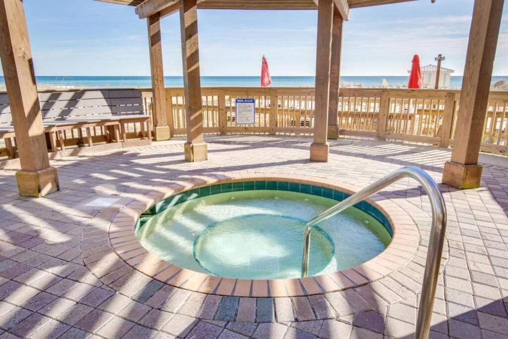 Pelican Beach Resort-Walkout Unit-On The Beach Destin Esterno foto
