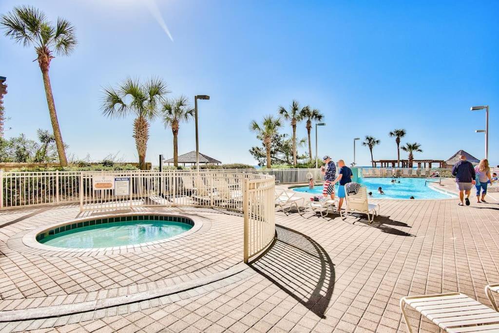 Pelican Beach Resort-Walkout Unit-On The Beach Destin Esterno foto